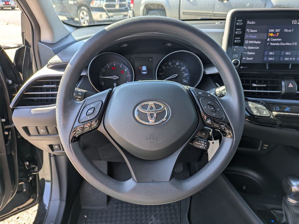 2021 Toyota C-HR LE photo 14