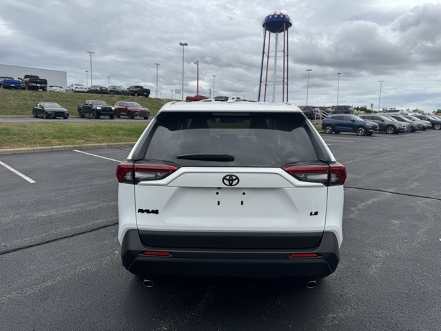 2025 Toyota RAV4 LE photo 3