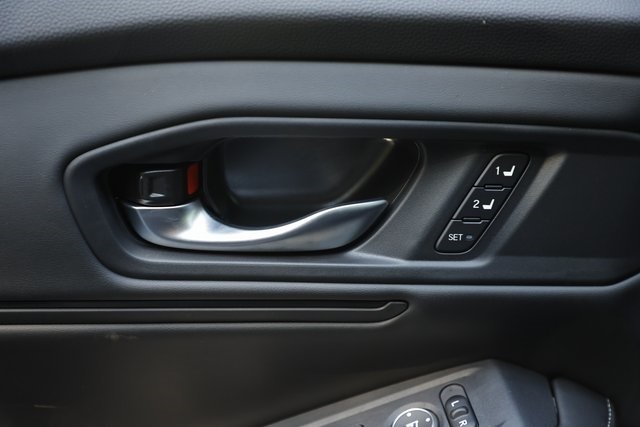 2025 Honda Accord Sport-L photo 23