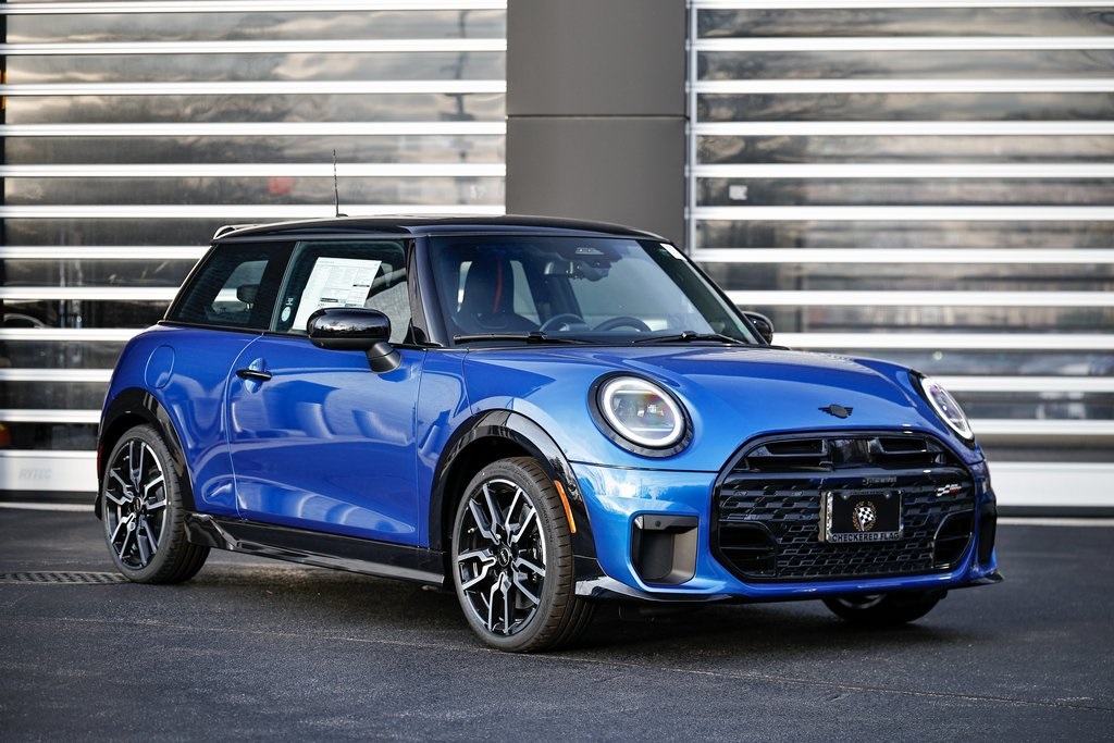 2026 MINI Hardtop 2 Door S's photo