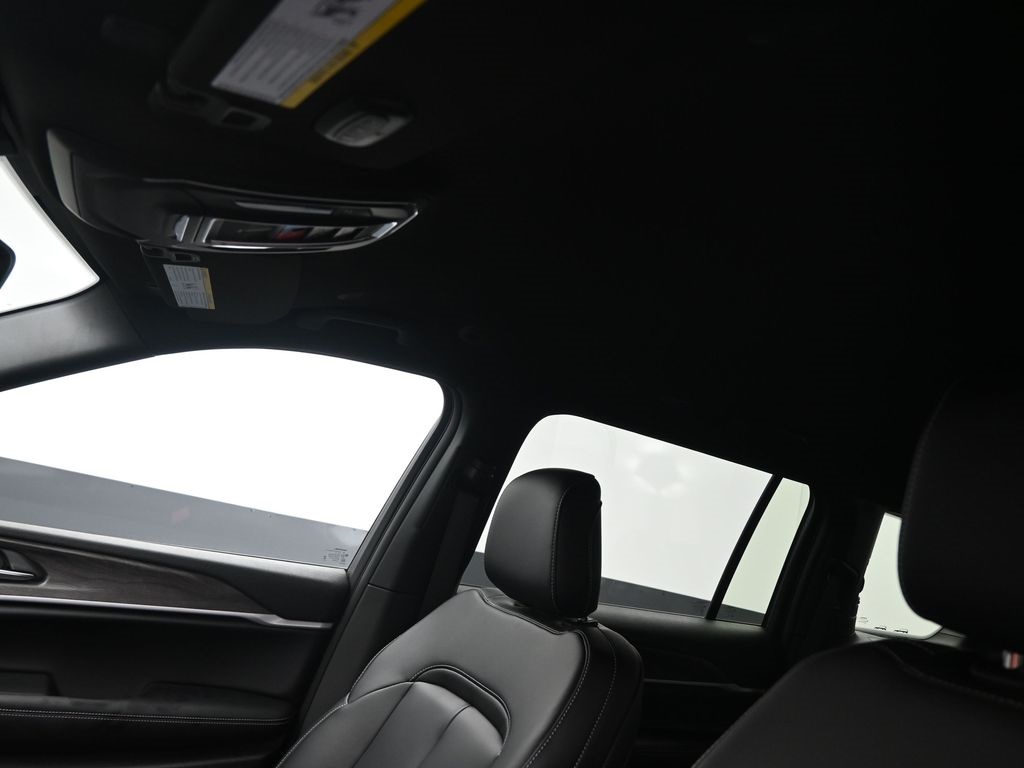 2025 Jeep Grand Cherokee Limited photo 24