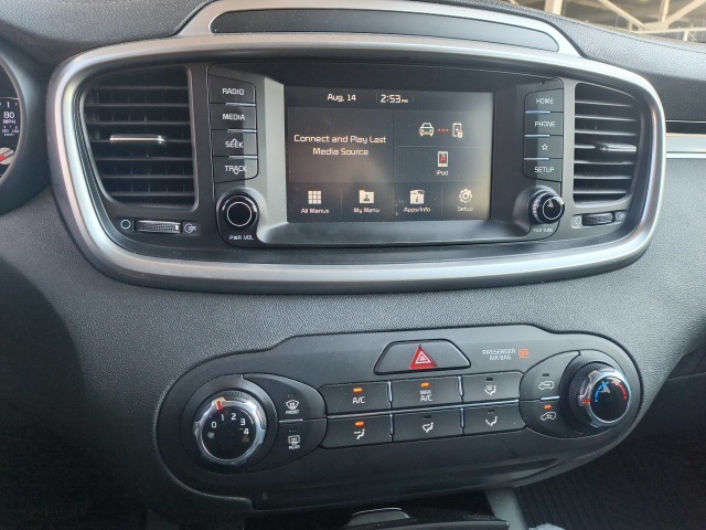 2019 Kia Sorento LX photo 6