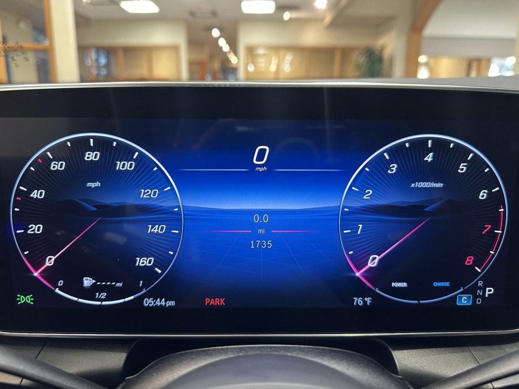 2025 Mercedes Benz GLC 300 4MATIC Coupe photo 4