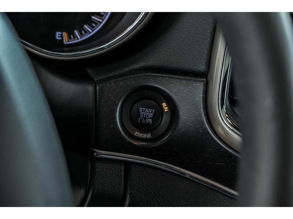 2015 Jeep Grand Cherokee Limited photo 19