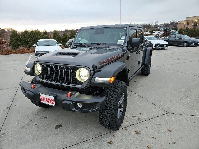 2026 Jeep Gladiator Mojave's photo