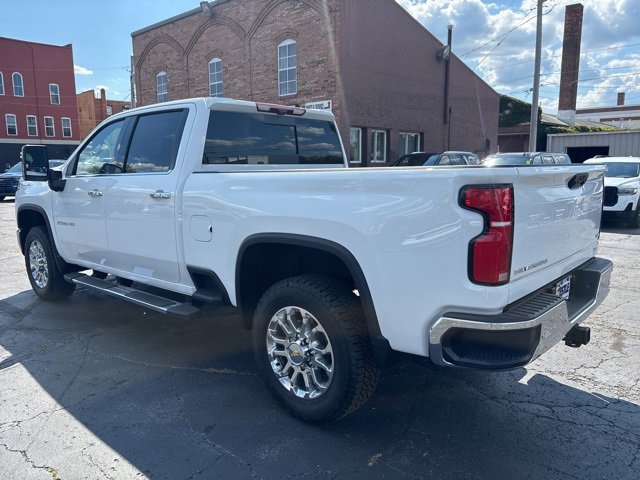 2025 Chevrolet Silverado 2500HD LTZ photo 6