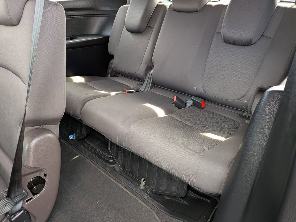 2018 Honda Odyssey EX photo 24