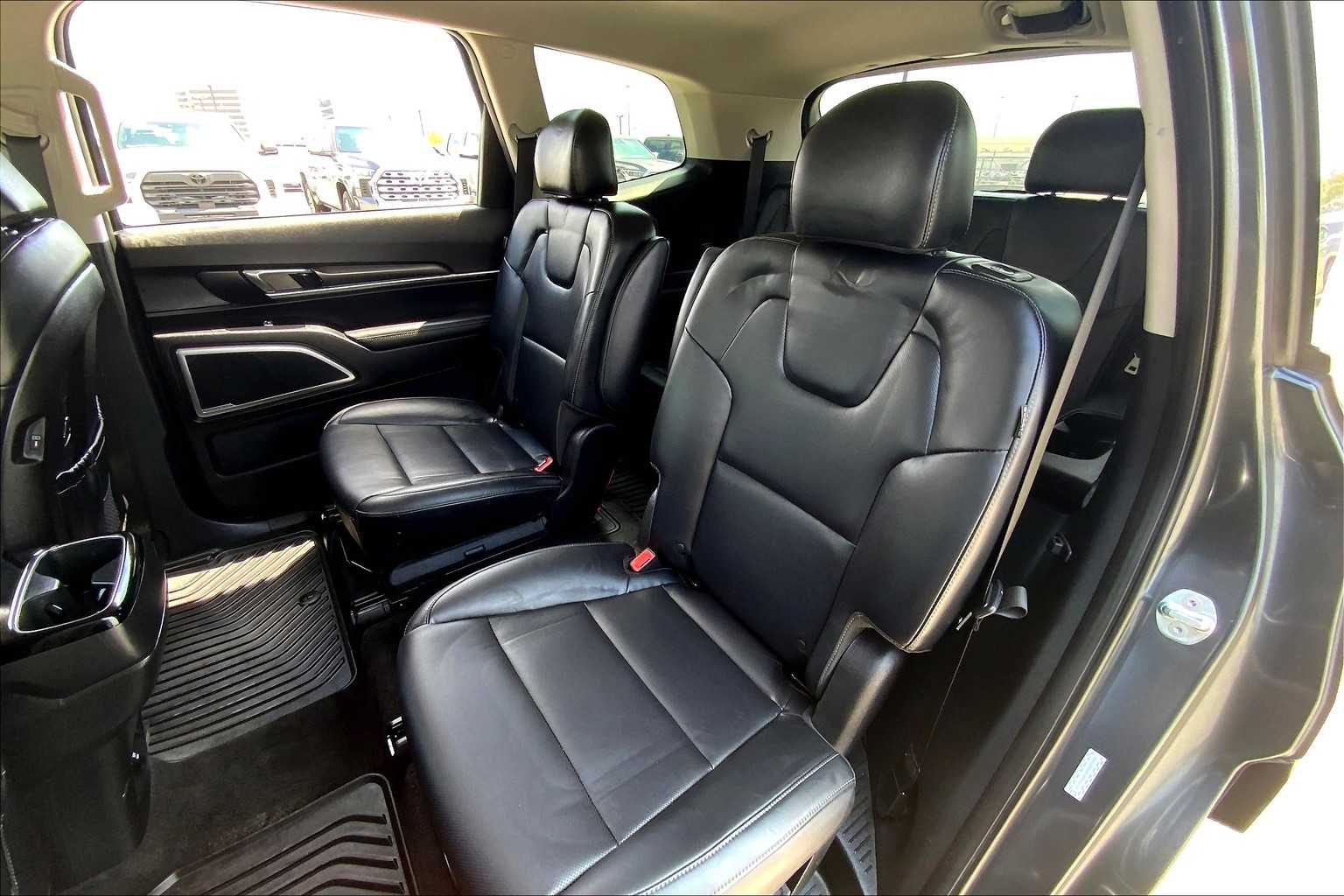 2023 Kia Telluride S photo 17