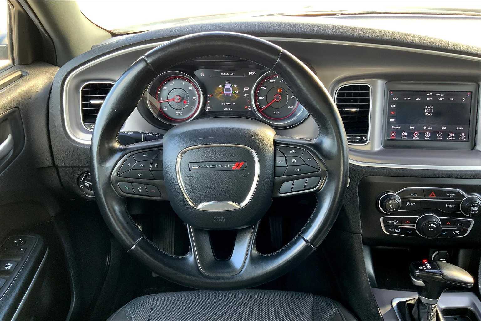 2022 Dodge Charger SXT photo 4