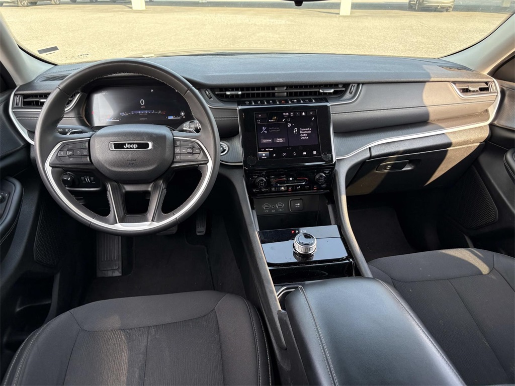 2023 Jeep Grand Cherokee Laredo photo 31