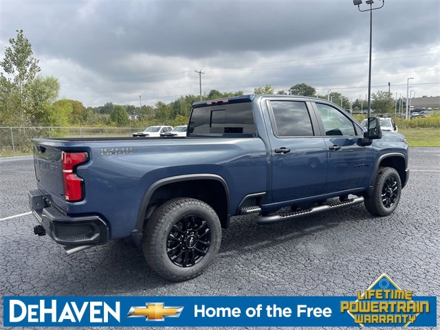 2026 Chevrolet Silverado 2500HD LT photo 8