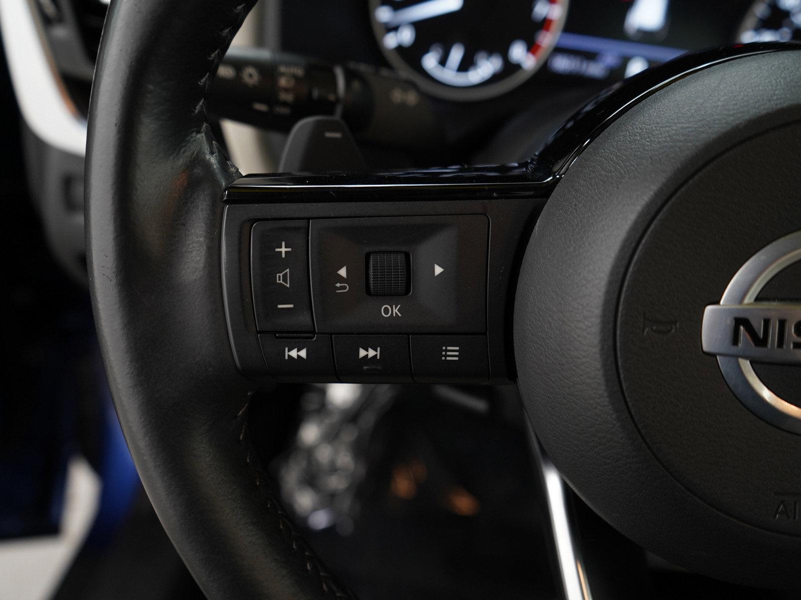2021 Nissan Rogue SL photo 21