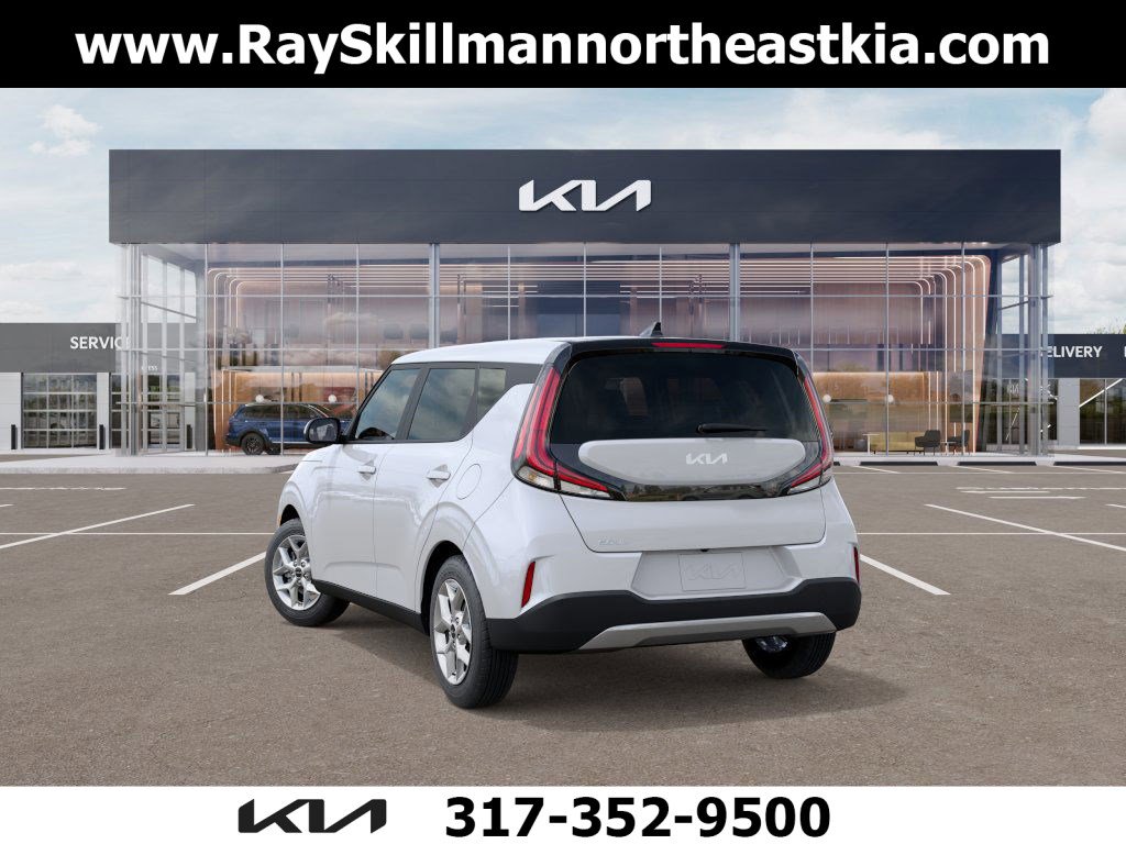 2025 Kia Soul LX photo 2