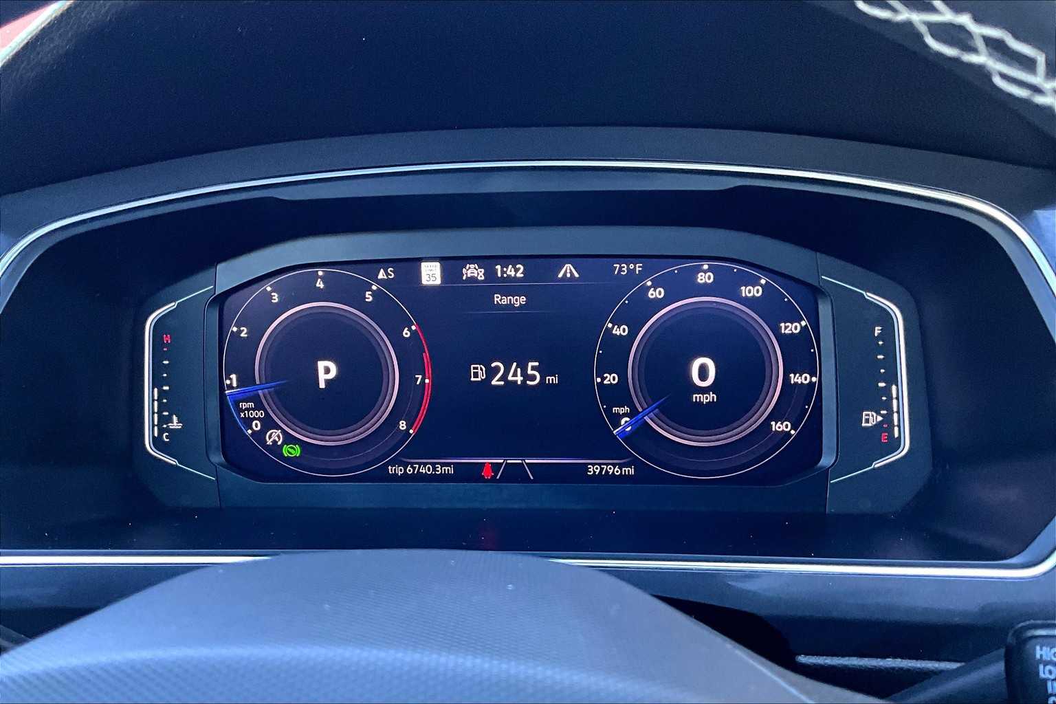 2023 Volkswagen Tiguan SEL R-Line Black photo 48