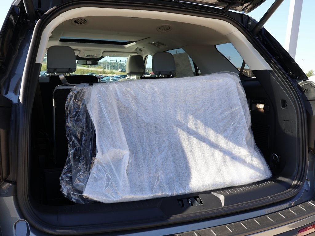 2025 Ford Explorer Platinum photo 16