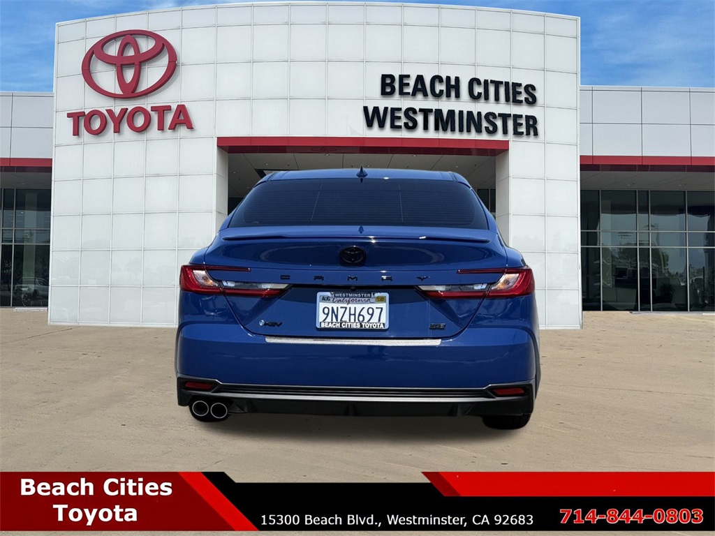 2025 Toyota Camry SE photo 9