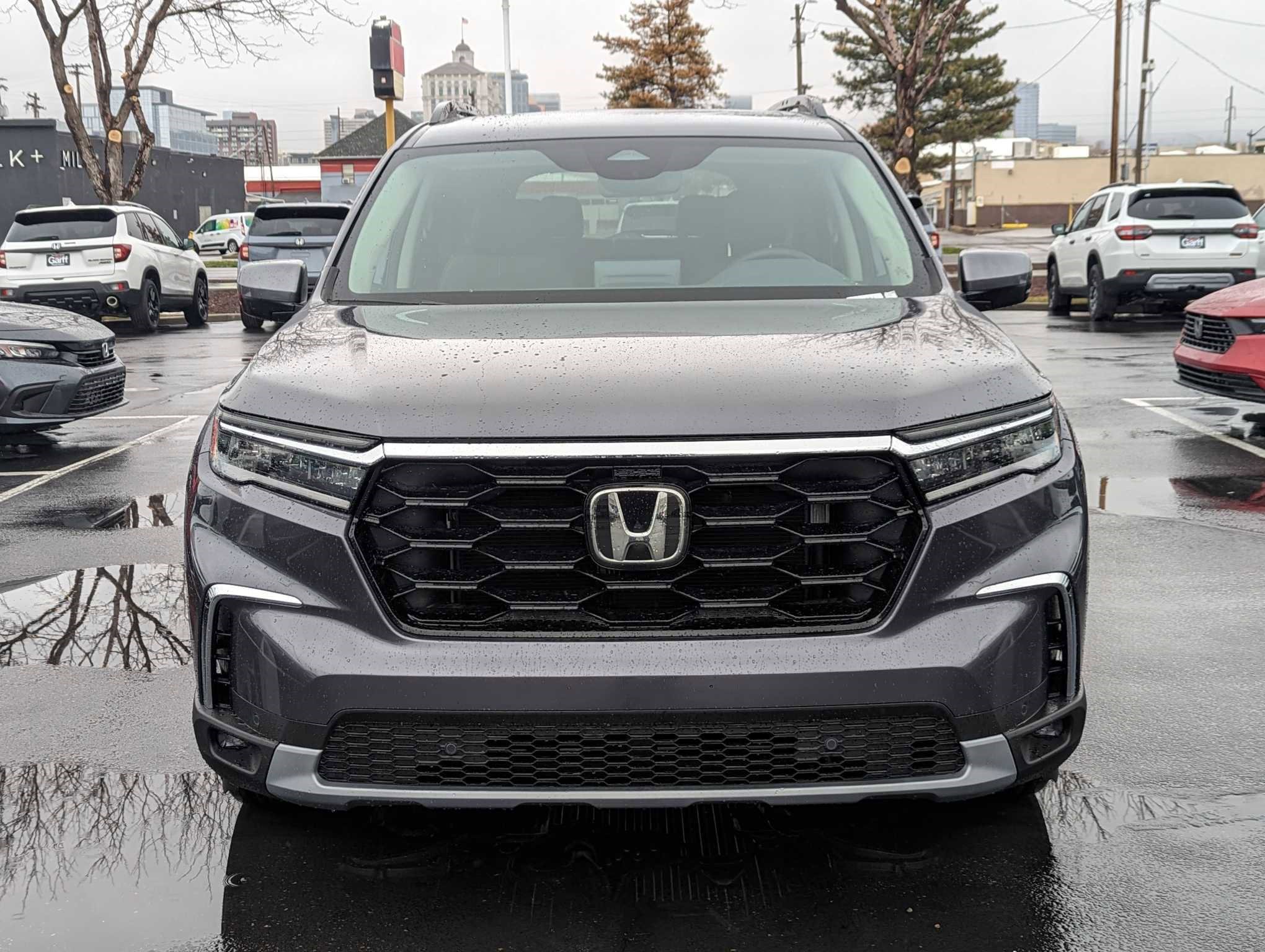 2025 Honda Pilot Touring photo 7