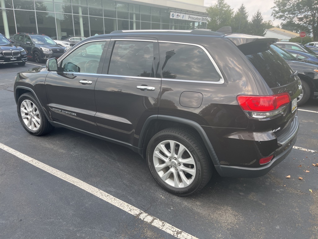 2017 Jeep Grand Cherokee Limited photo 4