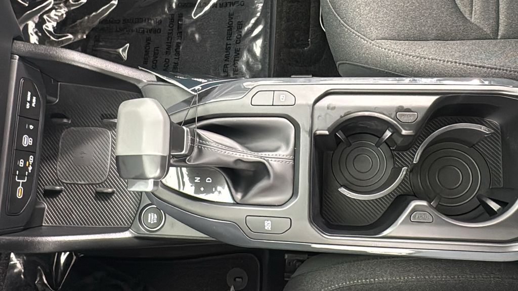 2025 Kia K4 EX photo 24