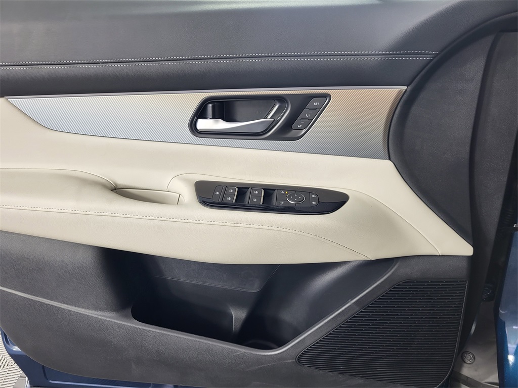 2025 Nissan Murano SL photo 10