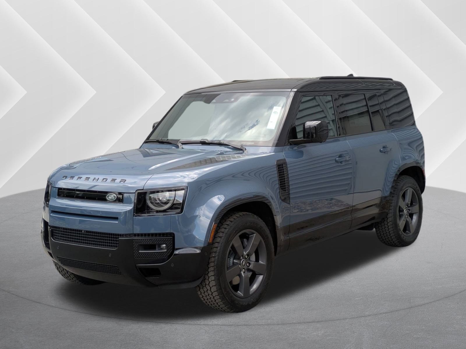 2025 Land Rover Defender X-Dynamic SE's photo