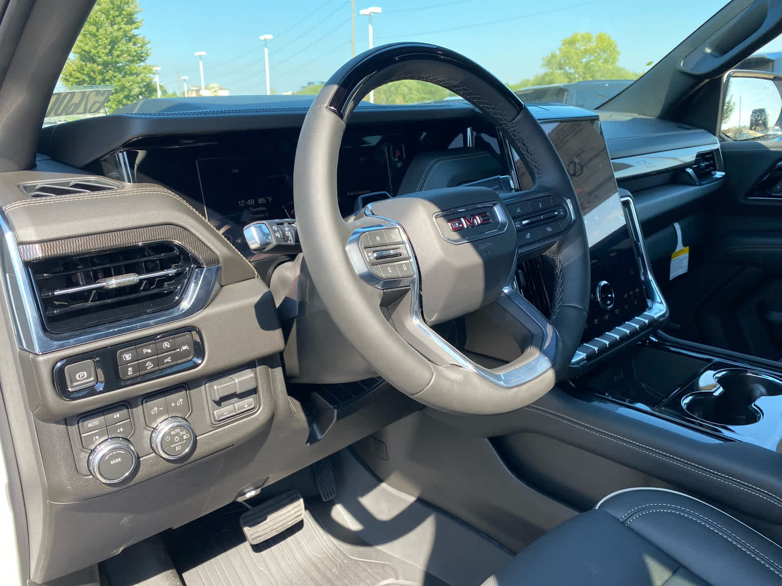 2026 Gmc Yukon XL photo 13