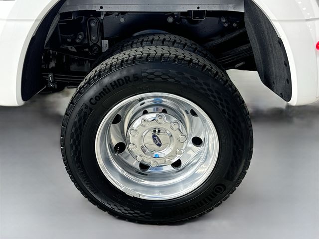 2025 Ford F-450 photo 33