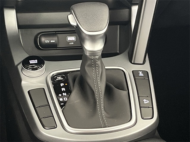 2026 Kia Seltos LX photo 11