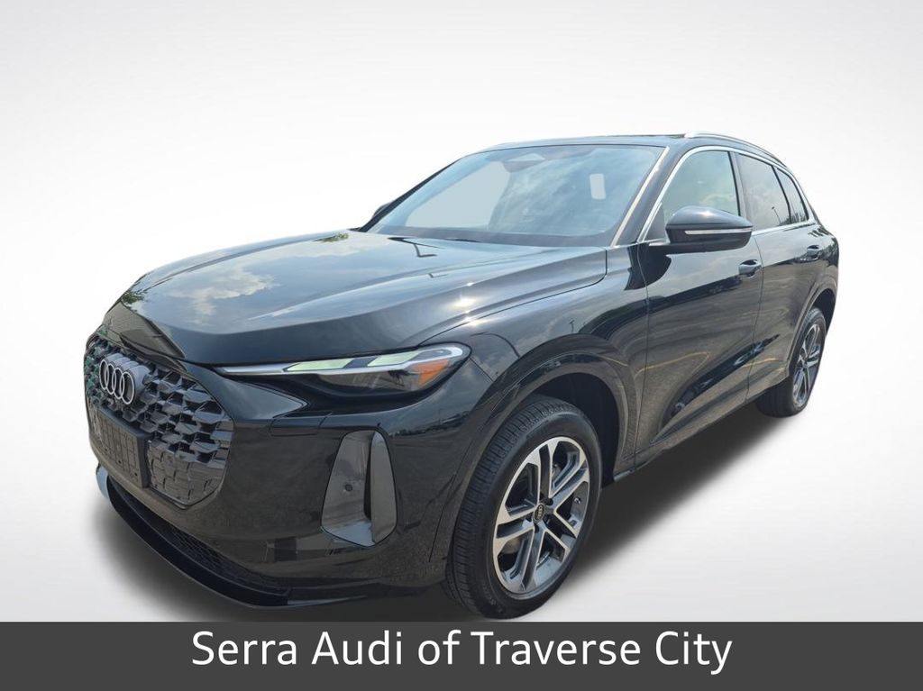 2025 Audi New Q5 Premium's photo