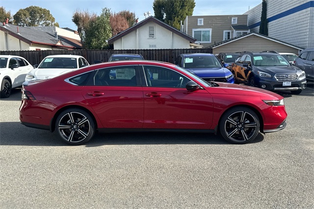 2025 Honda Accord Sport photo 3