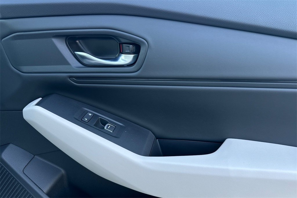 2025 Honda Accord Hybrid EX-L photo 16