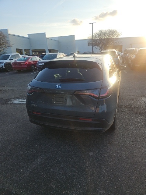 2023 Honda HR-V LX photo 3