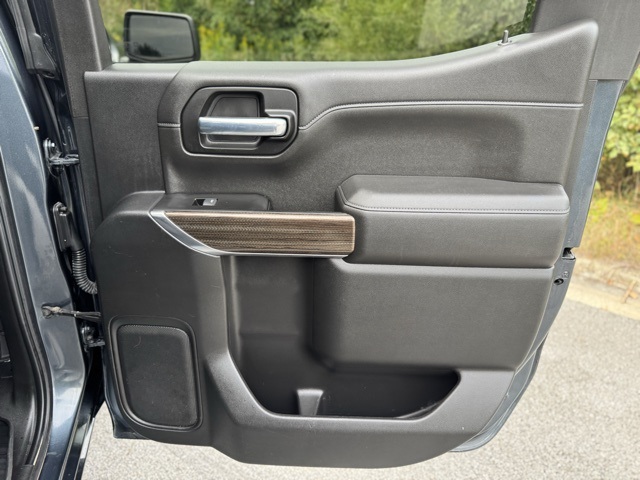 2019 Chevrolet Silverado 1500 RST photo 13