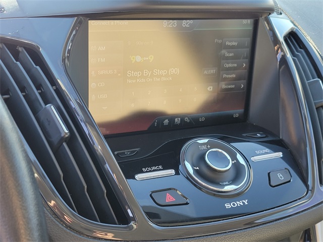 2014 Ford C-Max Hybrid SEL photo 20