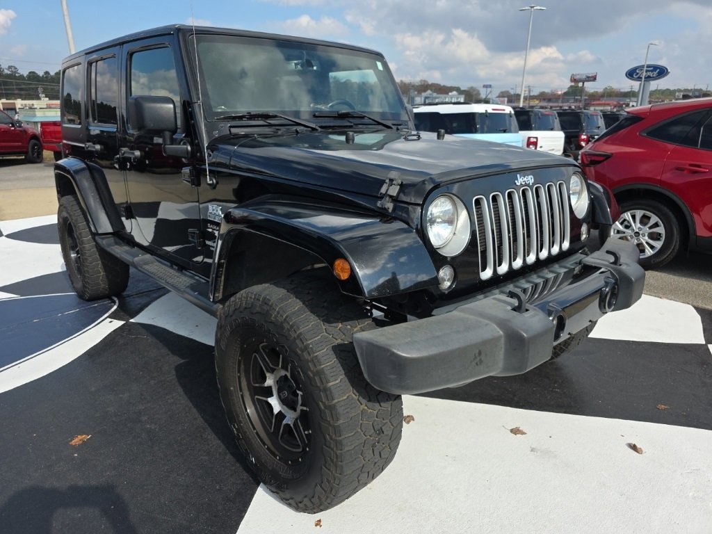 2017 Jeep Wrangler Unlimited Sahara photo 3