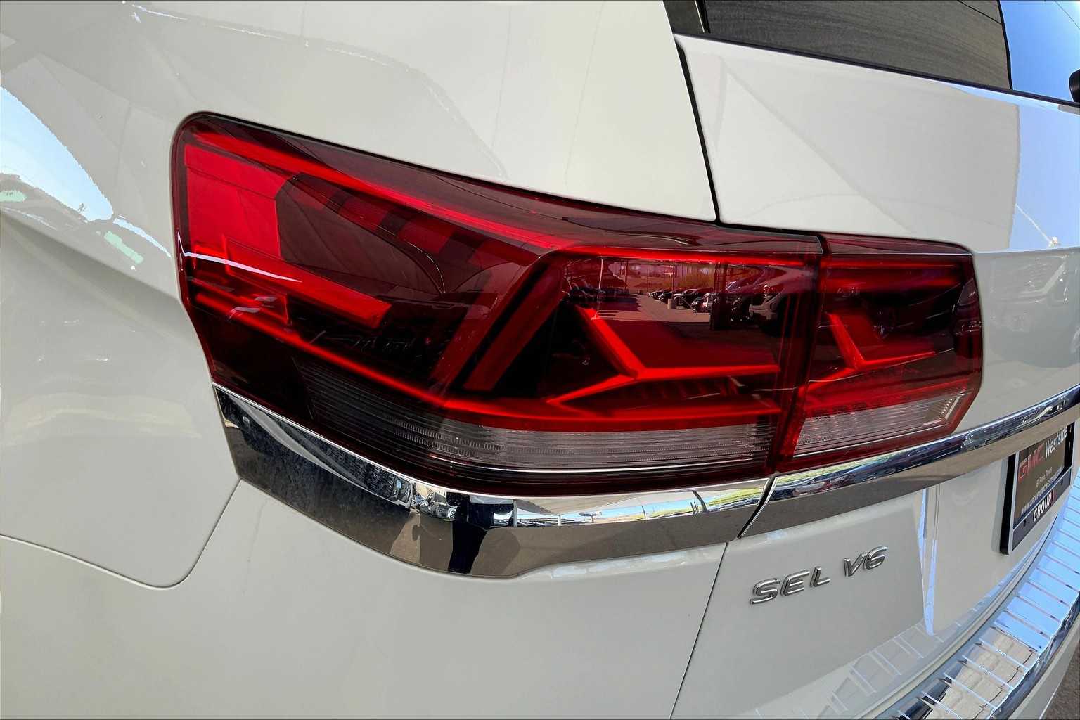 2021 Volkswagen Atlas V6 SEL R-Line photo 24