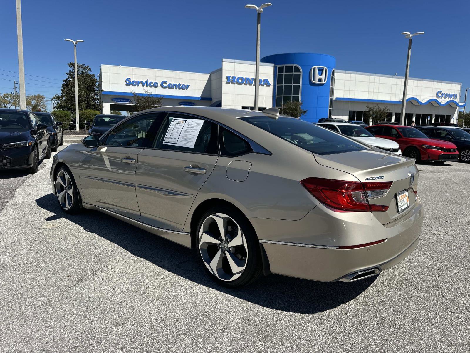 2018 Honda Accord Touring 2.0T photo 4