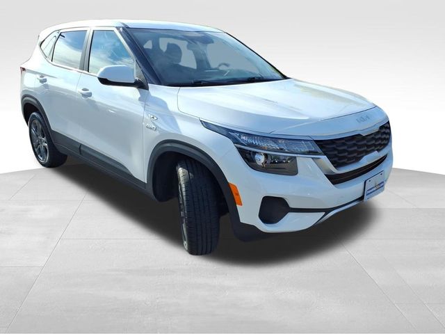 2022 Kia Seltos LX photo 8