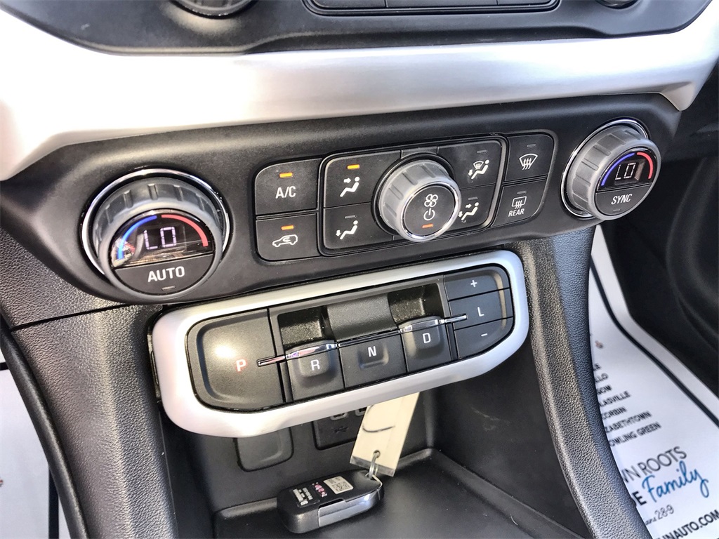 2023 Gmc Acadia SLE photo 18