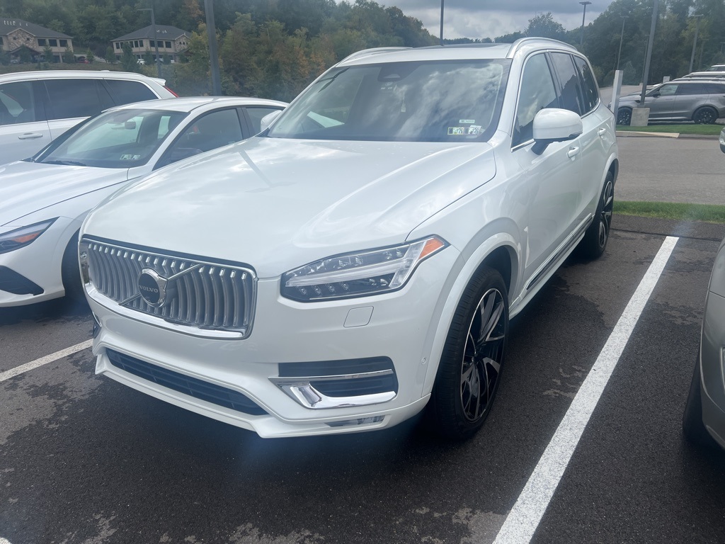 2024 Volvo XC90 Plus photo 2