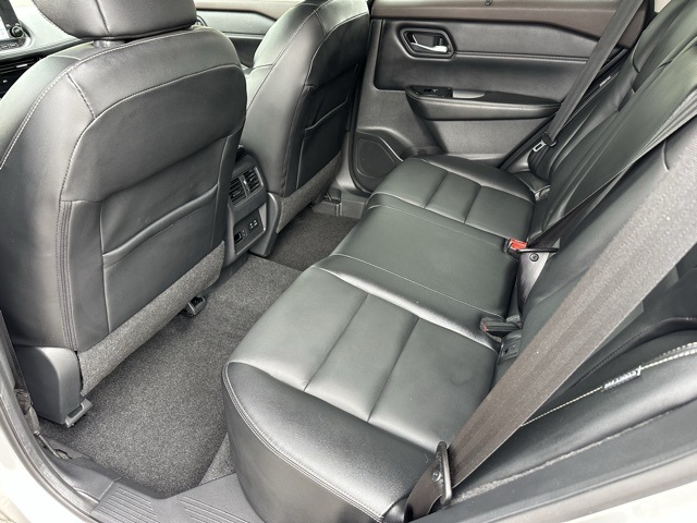 2022 Nissan Rogue SL photo 26