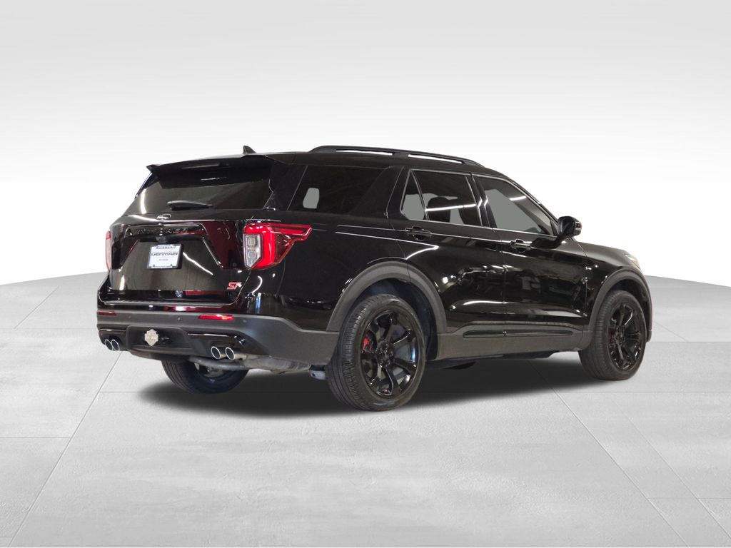 2023 Ford Explorer ST photo 5