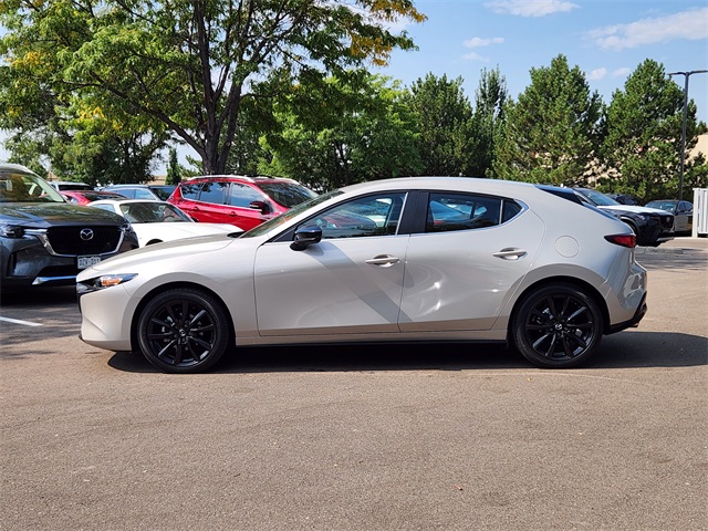 2025 Mazda Mazda3 2.5 Select Sport photo 2