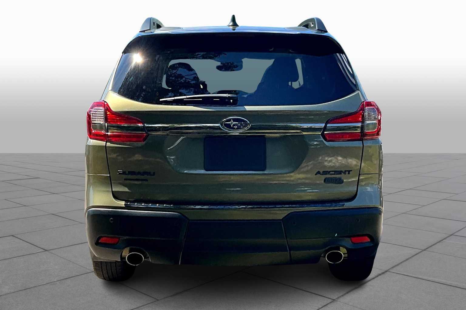 2022 Subaru Ascent Onyx Edition photo 4