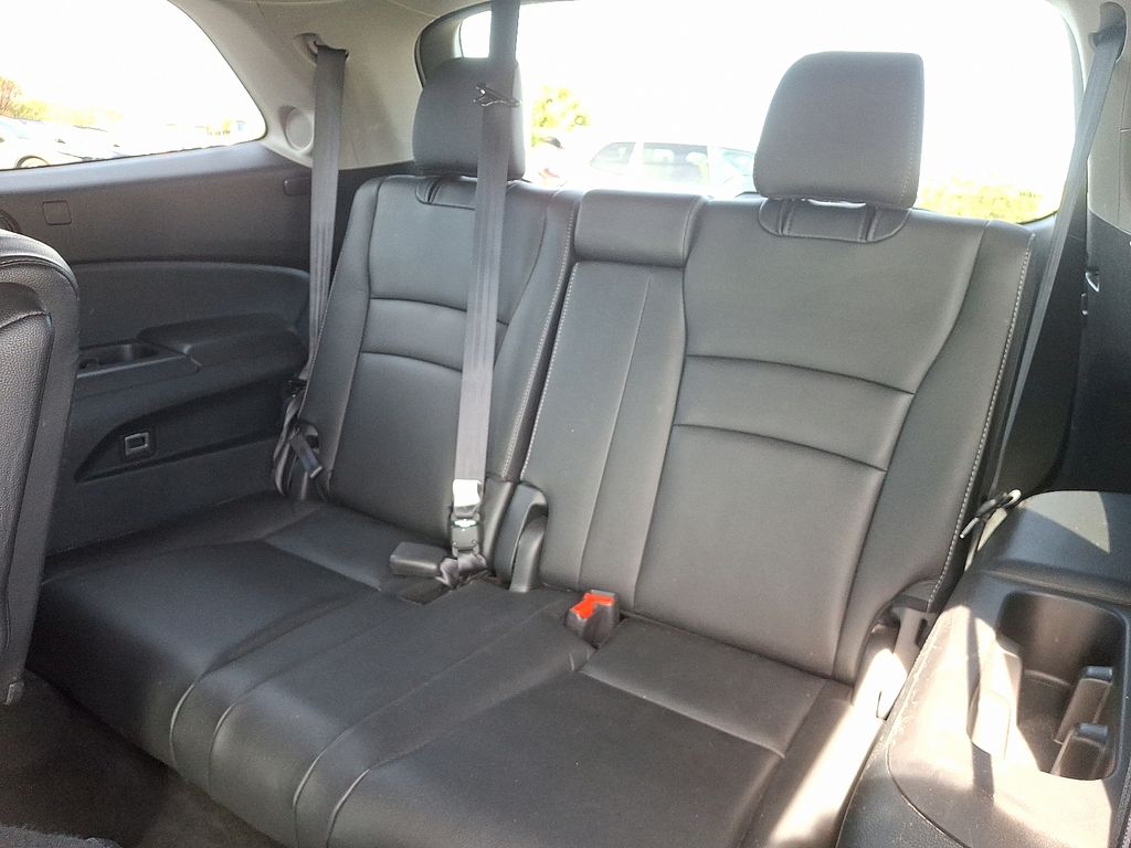 2022 Honda Pilot Touring photo 10