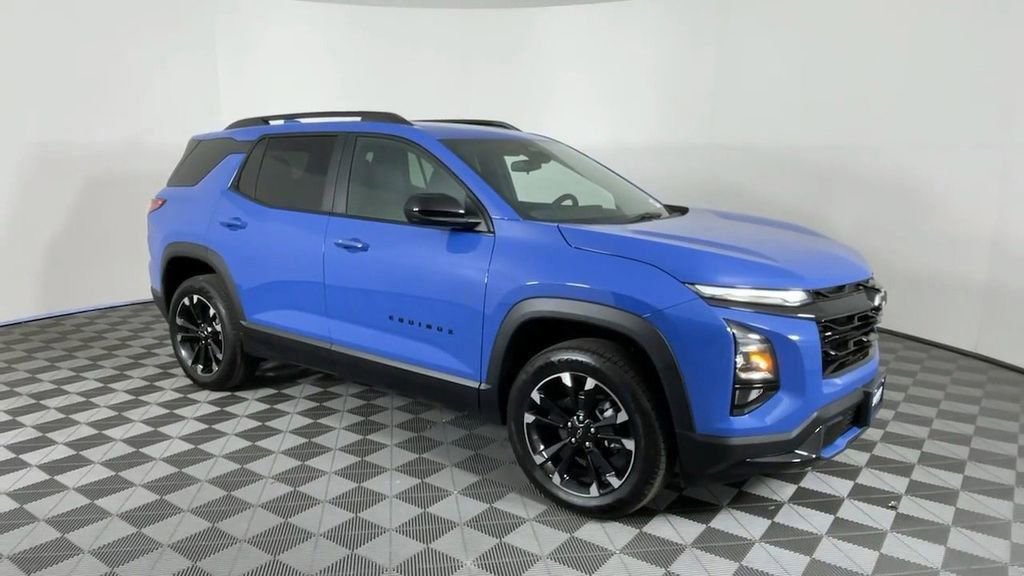 2025 Chevrolet Equinox RS photo 2
