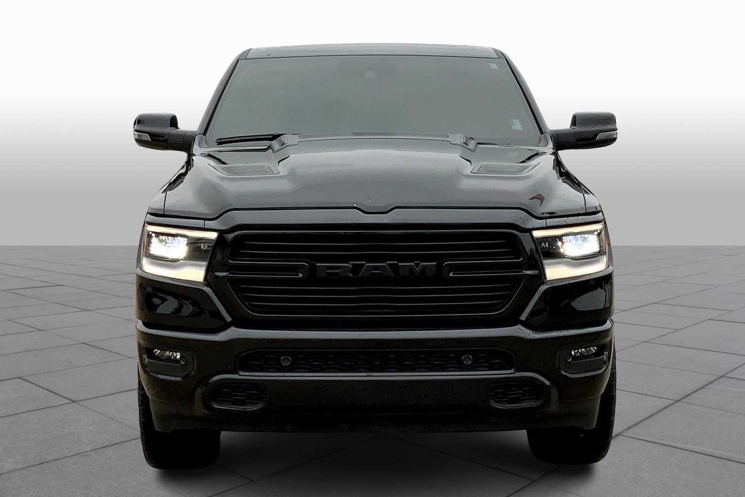 2023 Ram 1500 Laramie photo 3