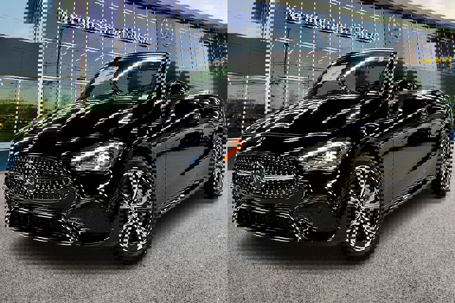2025 Mercedes Benz CLE 300 4MATIC photo 2