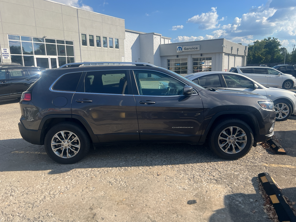 2021 Jeep Cherokee Latitude Lux photo 4