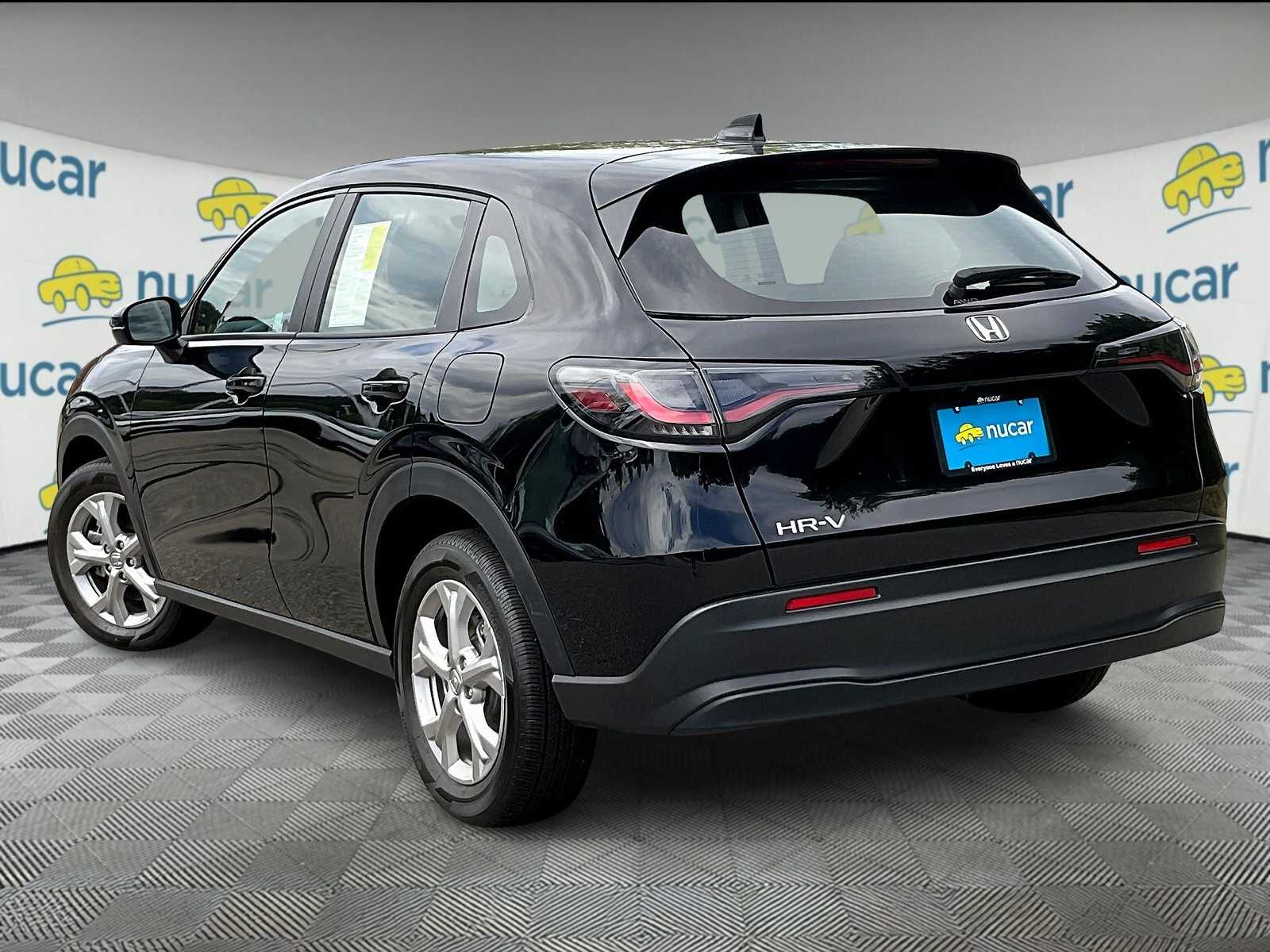 2024 Honda HR-V LX photo 4